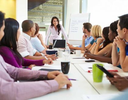 Weekly meeting in companies Think Room